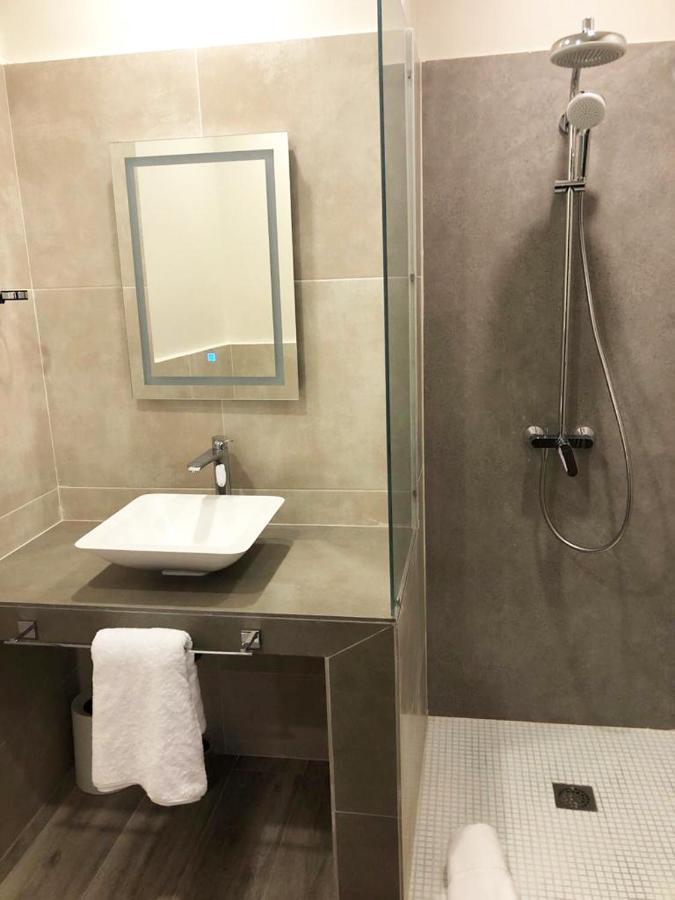 Hotel L'Adresse Dakar Esterno foto